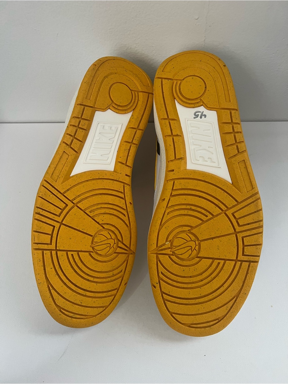 Nike Men's White and Yellow Low-Top Sneakers with Black Accents - Picture 3 of 3